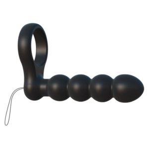mit Analdildo und Vibration per kabelloser Fernbedienung